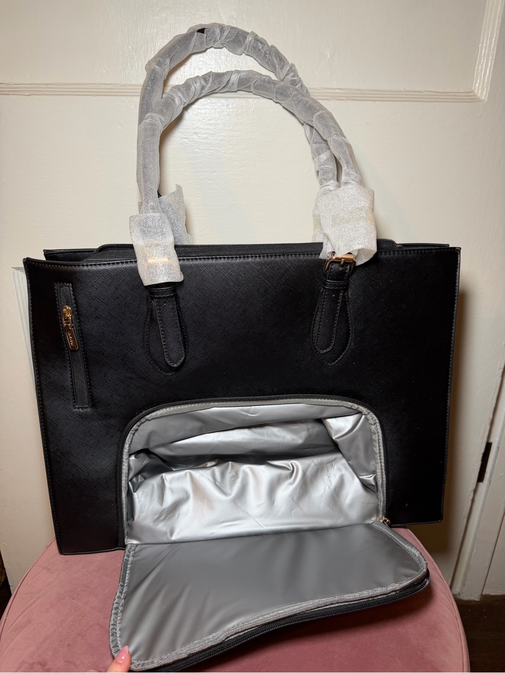 Women's Insulated Tote Bag with Front Cooler Pocket - Black